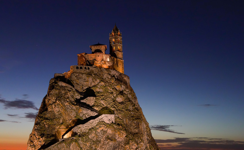 rocher-st-michel-nuit-1230x756px-3238